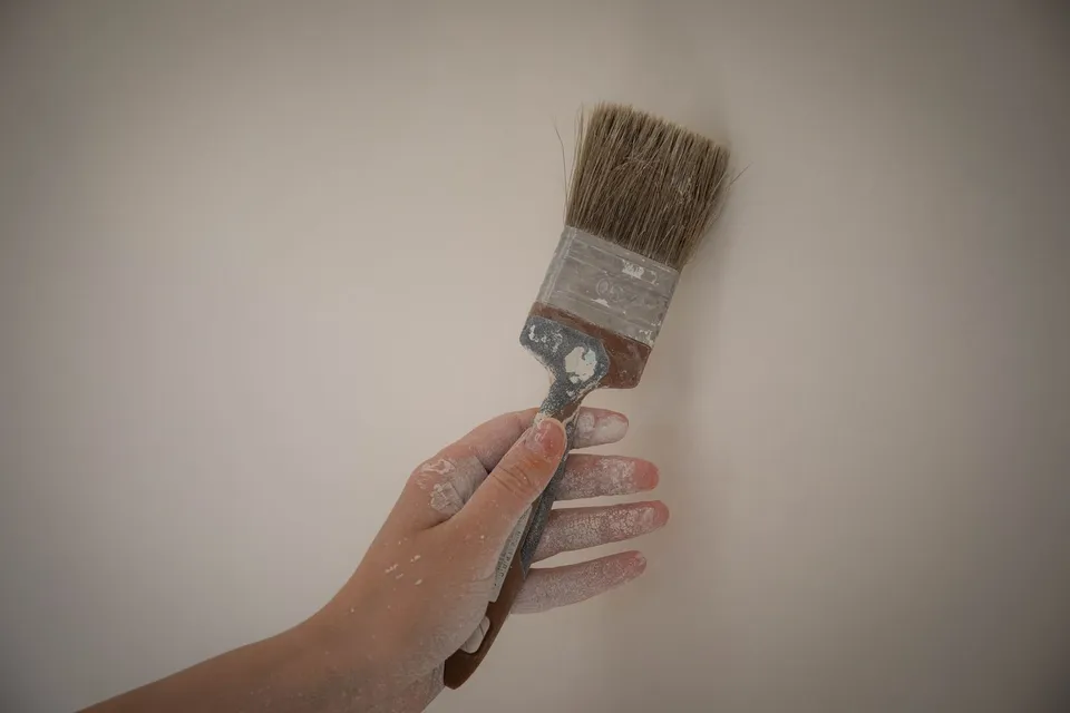 Fotografie ilustrativă pentru articolul „Picturi murale vechi de un secol, descoperite la Școala de Arte „Cornetti” din Craiova”
