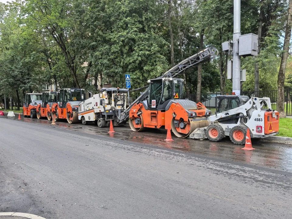 Fotografie ilustrativă pentru articolul „Consiliul Județean Harghita suplimentează finanțarea pentru drumuri și sănătate”