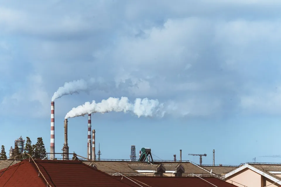 Fotografie ilustrativă pentru articolul „Bankwatch România acționează în instanță autoritățile pentru poluarea aerului din Craiova, susținută de aproape 200 de locuitori”