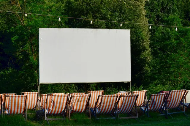 Fotografie ilustrativă pentru articolul „Muzică, magie și film în Parcul Lido din Târgu Jiu, pe 17 septembrie”