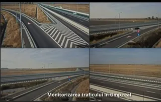 Patru imagini de supraveghere arată porțiuni de autostradă cu benzi marcate, bariere metalice și un vehicul negru circulând pe asfaltul gri.