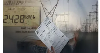 O imagine compusă prezintă un contor digital cu cifra 2428 kWh, o factură de hârtie și turnuri de înaltă tensiune sub un cer înnorat.