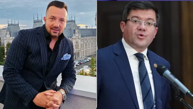 Un bărbat într-un costum în dungi stă pe un balcon, iar în partea dreaptă apare un bărbat cu ochelari și cravată în fața unui microfon.