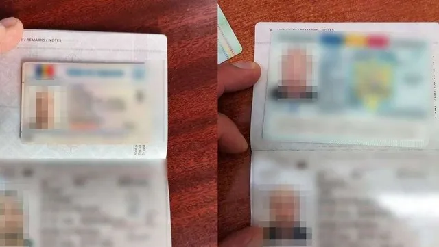 Două documente de identitate cu text și fotografii pixelate sunt ținute de degete pe o suprafață de culoare maro.