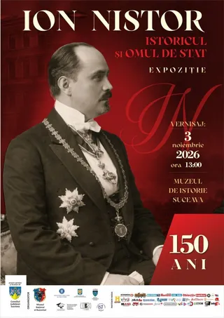 Un bărbat cu mustață, purtând frac și medalii, este prezentat într-un portret pe un fundal roșu cu text și diverse logouri în partea de jos.
