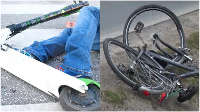 O trotinetă electrică albă este lângă picioarele unei persoane în blugi, iar în partea dreaptă o bicicletă neagră este întinsă pe asfalt.