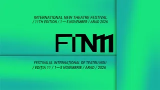 Un afiș cu fundal verde gradat conține text negru în limba engleză și română despre un festival de teatru ce va avea loc în Arad.