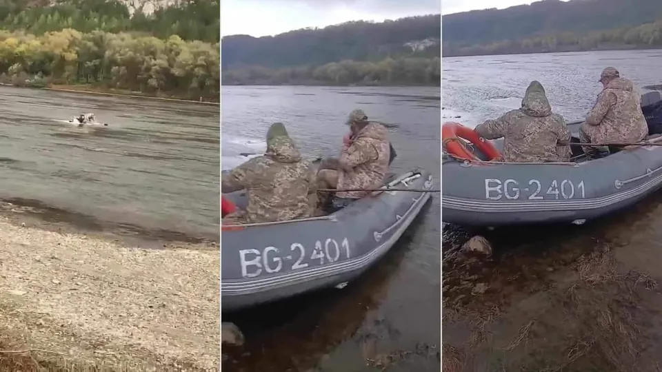 Trei cadre arată un râu, o barcă gri cu două persoane în uniforme de camuflaj și o persoană aflată în apă lângă malul pietros.