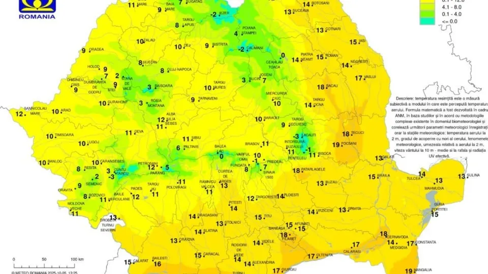 O hartă colorată a României prezintă valori numerice distribuite pe diferite regiuni, utilizând o legendă de temperatură în colțul din dreapta sus.
