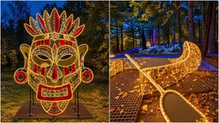 Două imagini prezintă instalații luminoase mari, una sub formă de mască decorativă și alta sub formă de barcă, amplasate într-o zonă cu copaci.