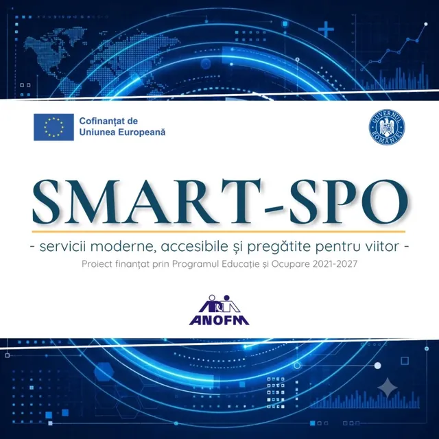 Un afiș alb cu textul SMART-SPO, logo-ul Uniunii Europene și siglul AJOFM pe un fundal alb cu elemente grafice albastre.