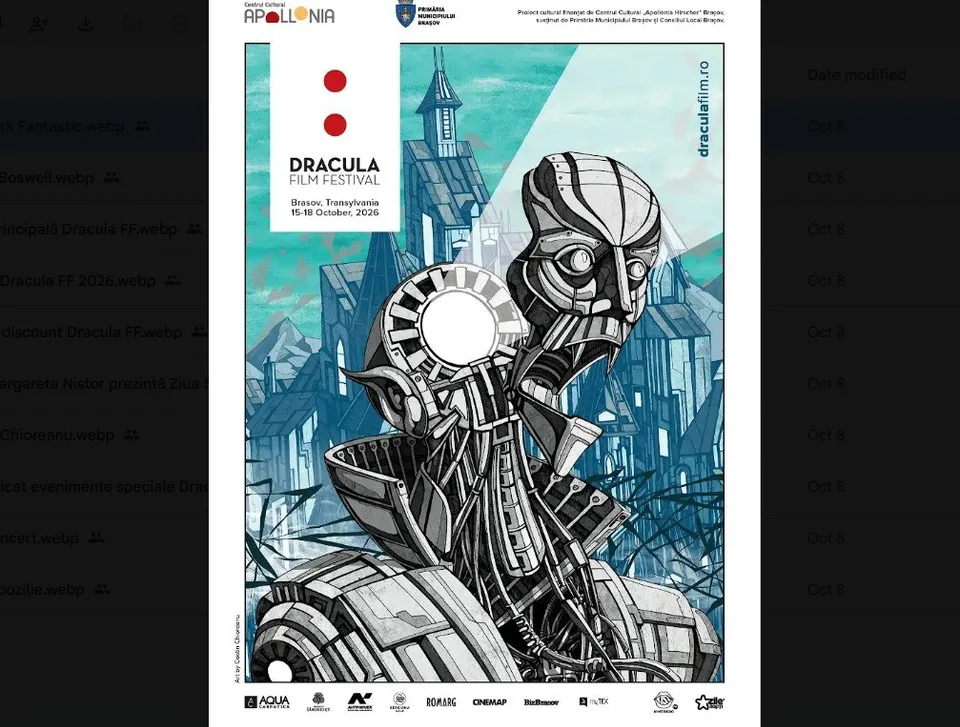 Un afiș de festival prezintă o ilustrație stilizată cu un personaj robotic într-un decor de clădiri într-un stil grafic albastru și negru.