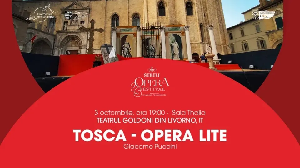 Un afiș roșu prezintă textul despre spectacolul Tosca, suprapus peste o imagine a unei clădiri vechi cu porți și coloane.