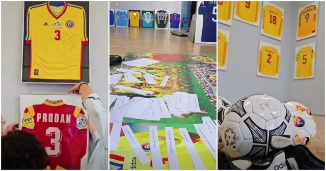 Mai mulți oameni stau lângă tricouri de fotbal afișate pe perete și pe un teren de fotbal desenat pe podea, lângă un fotbal.
