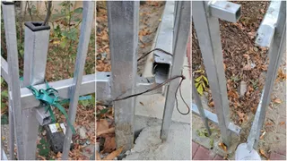Un colaj de trei fotografii prezintă detalii ale unor stâlpi metalici gri și bare orizontale fixate cu sârmă și benzi de plastic verzi.