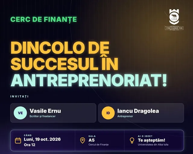 Un afiș cu text colorat pe fundal închis, prezentând numele unor invitați, o dată, o oră și o locație specifică.