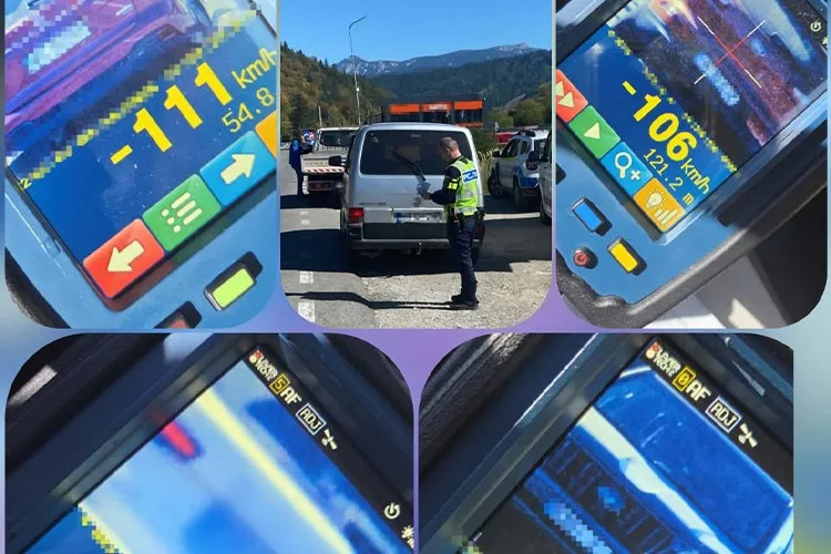 Un dispozitiv electronic afișează viteza de 111 km/h, în timp ce în fundal un polițist stă lângă un vehicul gri pe un drum.