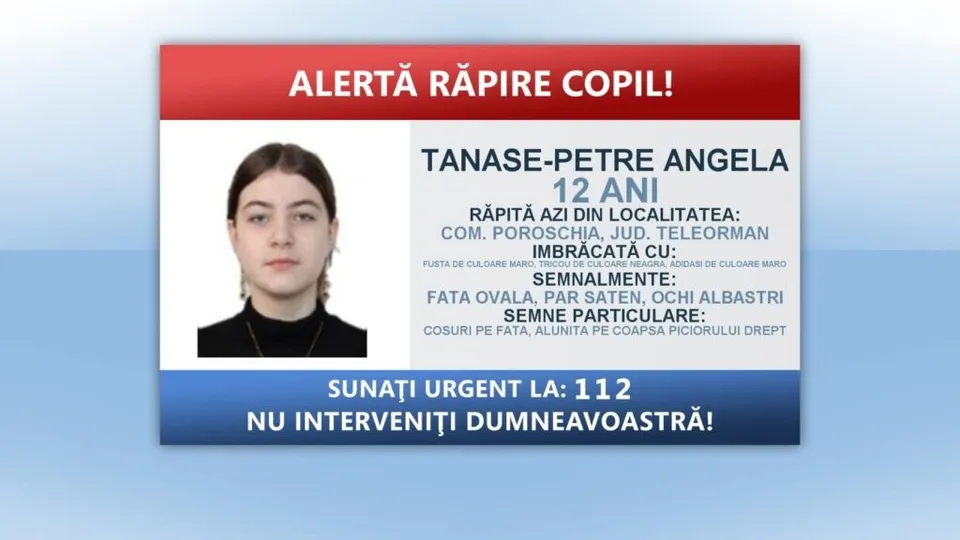 Un afiș de alertă conține o fotografie de tip portret a unei tinere cu părul în doi braid și text informativ pe fundal alb și albastru.