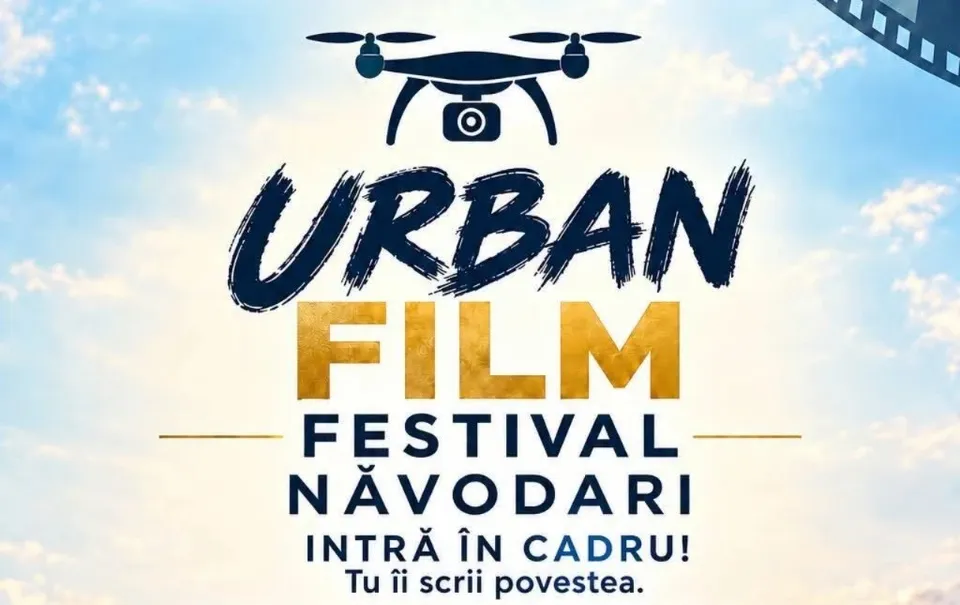 Un afiș cu textul Urban Film Festival Năvodari și o siluetă de dronă pe un fundal de cer cu nori.