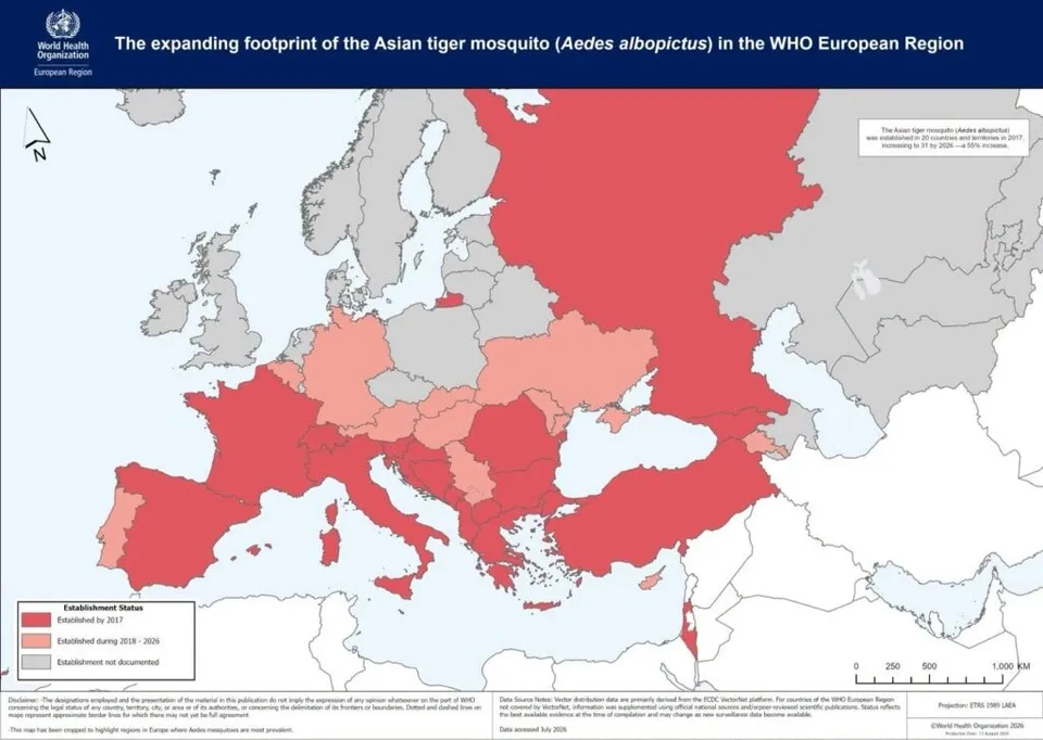 O hartă a Europei și a zonelor adiacente, unde diverse țări sunt colorate în nuanțe de roșu și roz pe un fundal gri.