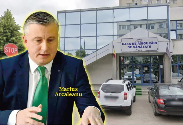 Un bărbat într-un costum închis cu cravată verde este suprapus pe o imagine cu o clădire de birouri și câteva mașini parcate în fața acesteia.