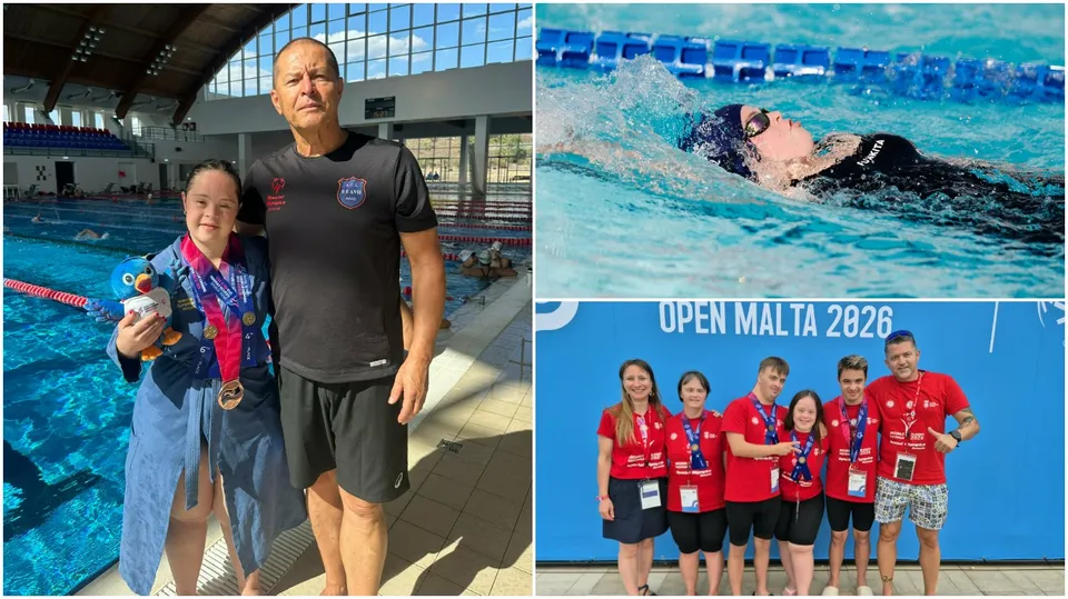 O femeie cu o medală și un ursuleț de pluș stă lângă un bărbat într-o piscină, alături de imagini cu o înotătoare și un grup de sportivi.