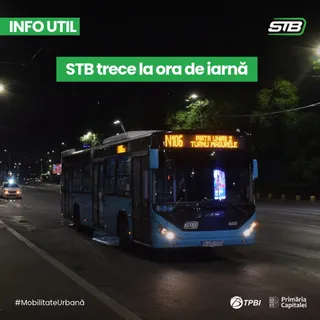 Un autobuz al companiei STB, de model Citybus, circulă pe o șosea nocturnă cu farurile aprinse, afișând pe tabloul de bord destinația.