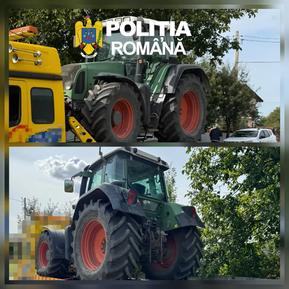 Două fotografii prezintă un tractor verde cu roți mari și jante portocalii, situat pe un drum lângă copaci și o mașină albă.