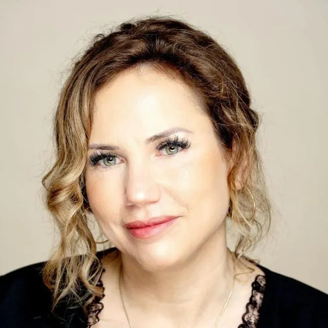 Mirela Adriana Pavel